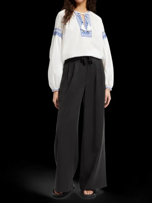 BALLOON SLEEVE TOP WITH TAPE DETAIL