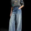 BOXY FIT EMBROIDERED SWEATSHIRT
