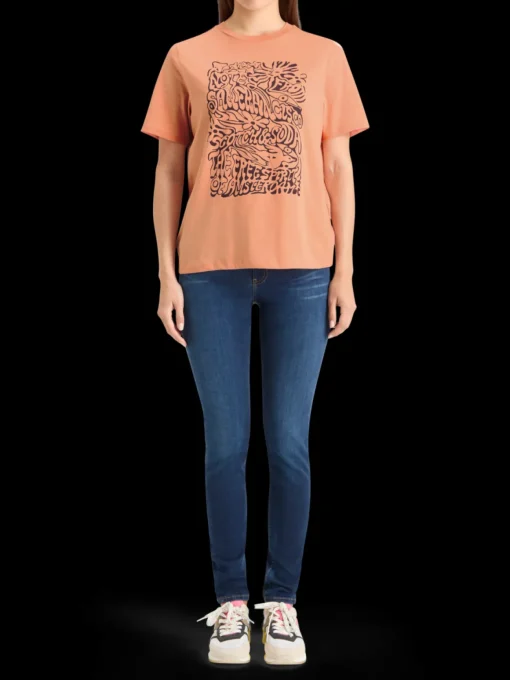 CHEST ARTWORK RELAXED FIT T-SHIRT