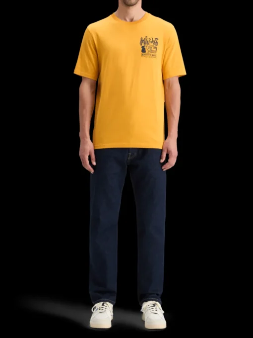 CHEST ARTWORK T-SHIRT