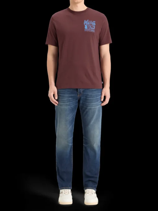 CHEST ARTWORK T-SHIRT