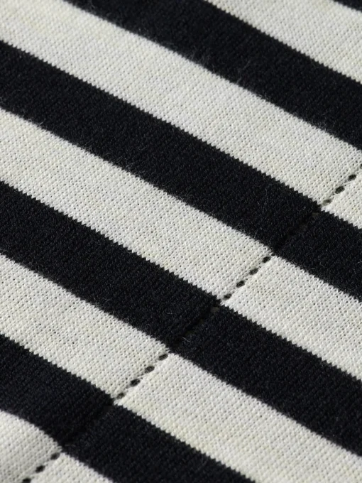 CREW NECK SHORT SLEEVED PULLOVER