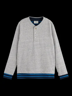 DOUBLE LAYERED LONG-SLEEVED T-SHIRT