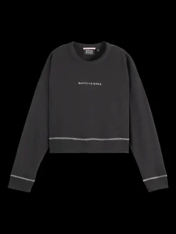 Essential CHEST ARTWORK SWEATSHIRT