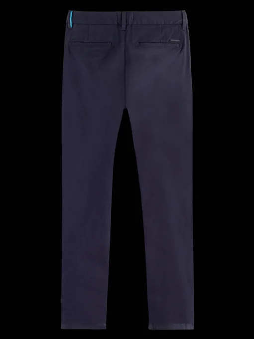 Essential regular slim fit- classic chino