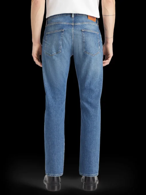 Essential THE ZEE STRAIGHT FIT JEANS   BLUE MOVES