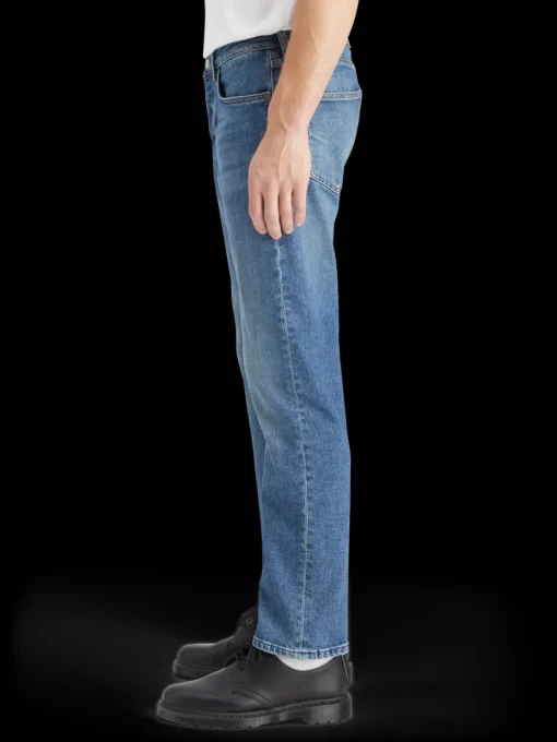 Essential THE ZEE STRAIGHT FIT JEANS   BLUE MOVES