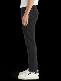 Essential THE ZEE STRAIGHT JEANS   CITY BLACK
