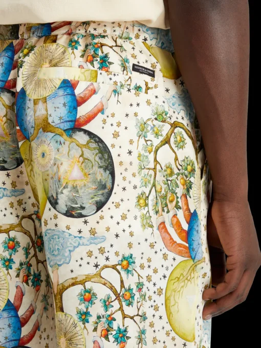 FAVE - PRINTED EMBASSY OF THE FREE MIND BERMUDA SHORT