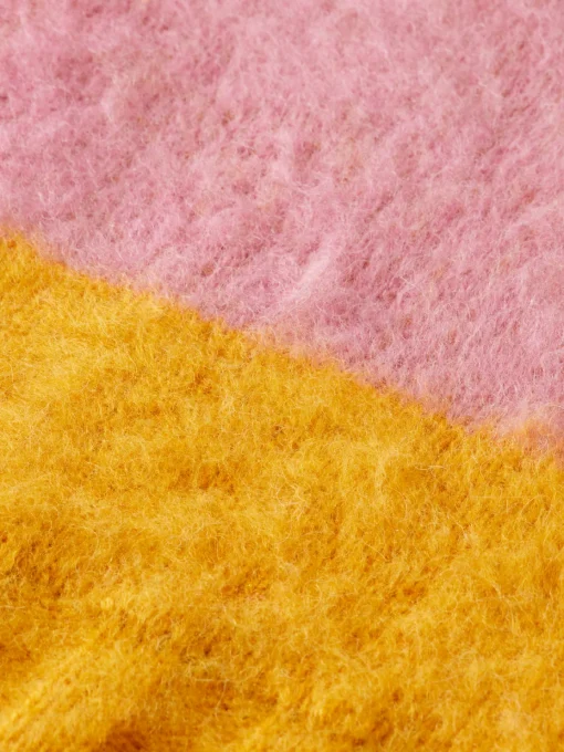 FLUFFY COLOUR BLOCK PULLOVER
