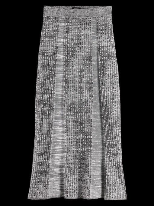 Maxi ribbed knitted skirt