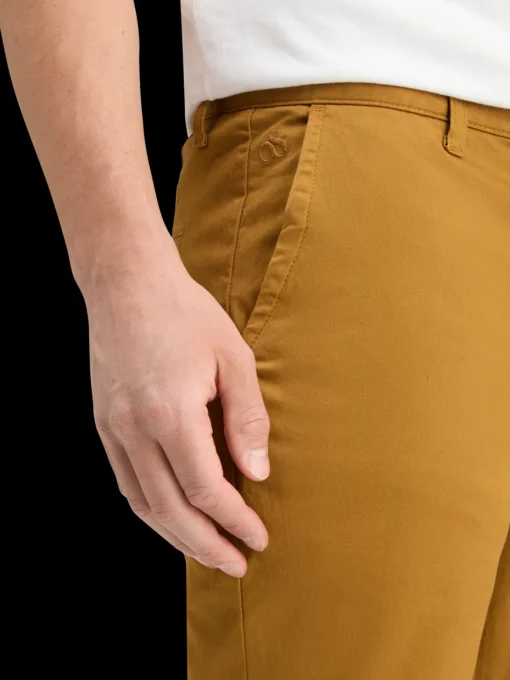 MOTT- STRETCH COTTON TWILL CHINO