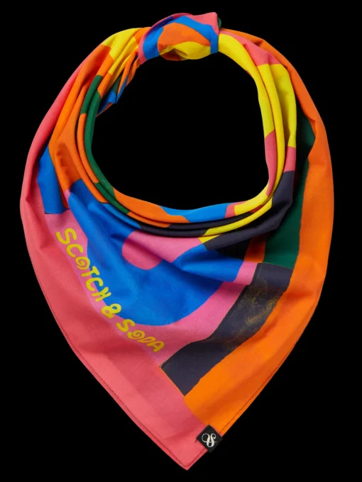 Seasonal printed cotton bandana