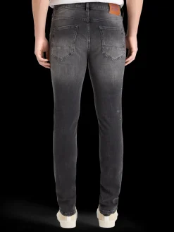 SKIM SKINNY JEANS - OUTA HERE