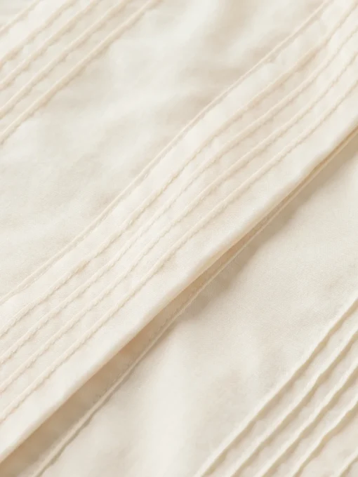 Sleeveless ruffle shirt