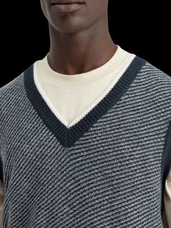 V-neck vest special stitch